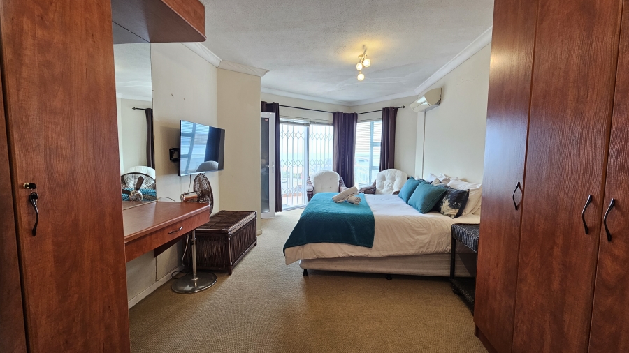 3 Bedroom Property for Sale in Jeffreys Bay Central Eastern Cape
